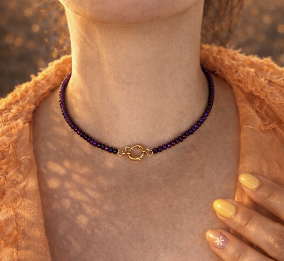 Collier ras de cou violet