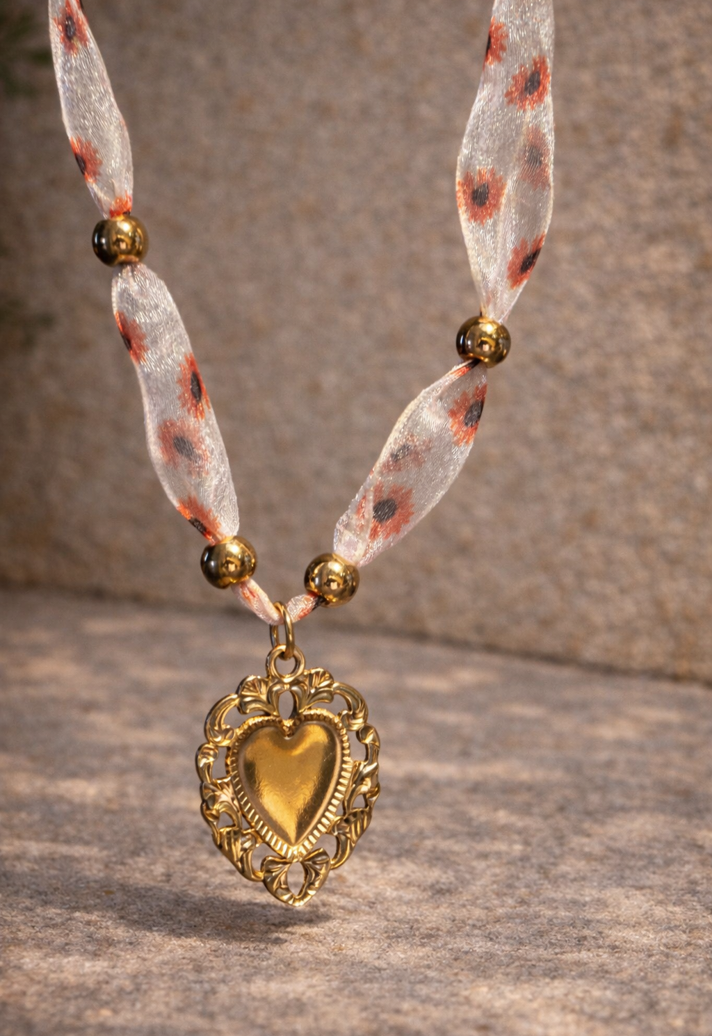 Collier coeur printanier